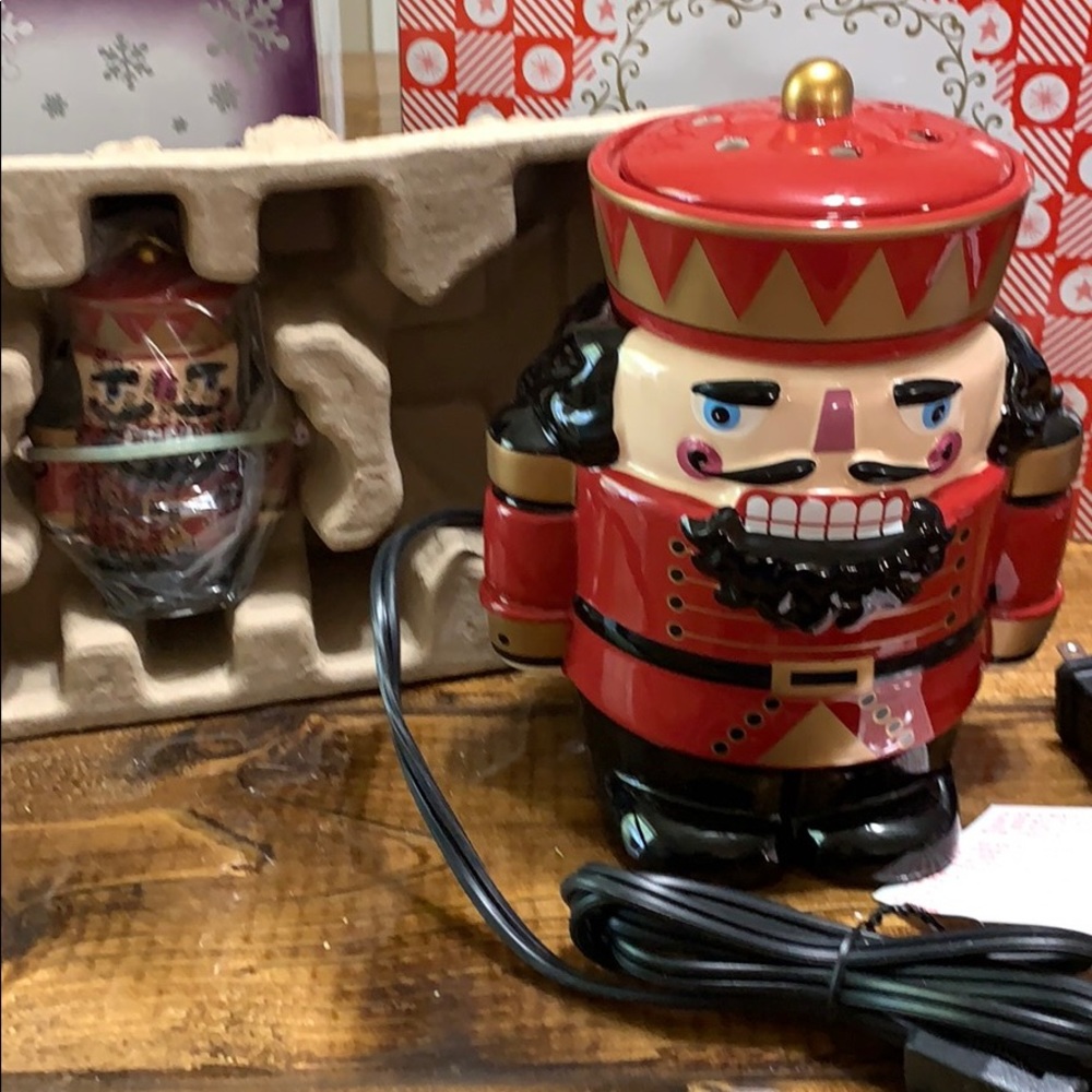 Scentsy limited edition 2014 Nutcracker